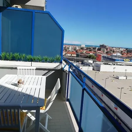 شقة Attico Luminoso I Colori Del Sole *
